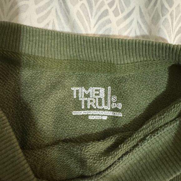 Bundle of 3 crewnecks - Picture 2 of 4